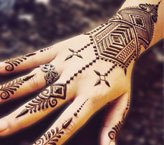 Kosar Simple Mehndi Design