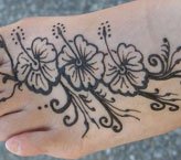 Saweera Simple Mehndi Design